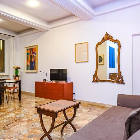 Art Apartment Rome City Center-2